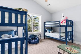 Live Oak Villa~OKI Beach Retreat - Oak Island - 4