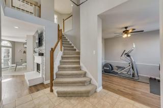 Luxury 5 BR Jacuzzi Gym Near Lake for large Fam - Rowlett - 8