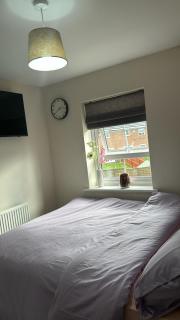 Glamshouse - Bushbury - 3