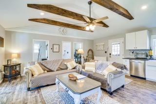 Bright Family Cabin in Lost City with Expansive Deck - Lost City - 7