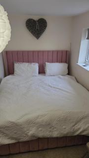 Glamshouse - Bushbury - 0
