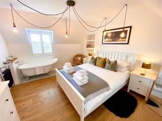 Kinnoull House near Stornoway Hot-Tub Sauna Pet Friendly - 3