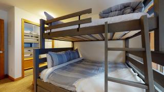 Ski In and Ski Out 2BR Condo with Hot Tub by Harmony Whistler Vacations - 6