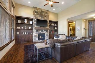 Suncadia 3 Bedroom Home with Hot Tub and Firepit + Golf Course Views - Cle Elum - 6