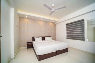 HOTEL NUJOOM Rooms & Apartments - Ernakulam - 6