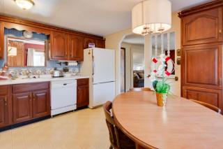 Chautauqua Lake Access Waterfront Cottage with Dock - 4