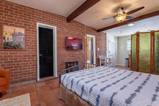 Historic Tucson Studio with 1BA Near UA and UMC - Low Summer Rates! - Tucson - 6