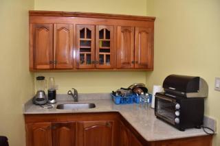 LW Guesthouse - Montego Bay - 8