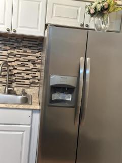 Divine Villa and Resorts 67 Sherman 5mins to EWR Airport and 4mins to Penn Station Newark, 20Mins to New York - Newark - 8