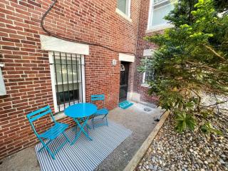 Renovated Studio, Near Hospitals, Mbta - Boston - 1