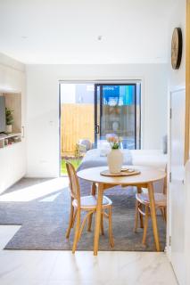 Downtown Delight: Studio at 8 Wilmer with Backyard - 5