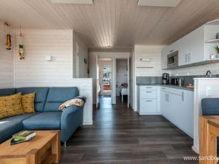 Houseboat Harmony - 6