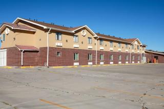 Super 8 by Wyndham Gallup - 5