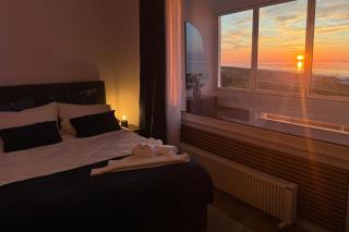 CuxHeaven modernes Studio-Apartment direkt am Meer mit Pool, Sauna und Massage - Cuxhaven - 0