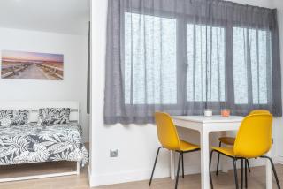 Ligthbooking A 20m playa de las Canteras 18 - Las Palmas - 6