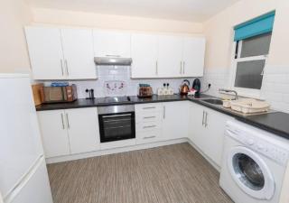 Puffin - Beautifully Furnished Double Bedroom Apartment - Scarborough - 8
