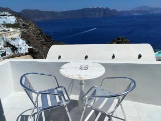 ENDLESS SUMMER - Oia - 1