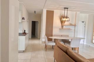 Luxury Apartment At Polofields Waterfall, Midrand - 3