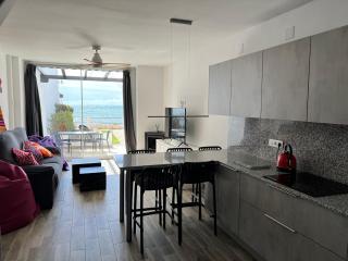 Newly Renovated 2 Bedroom Beachfront House - Sitio de Calahonda - 2