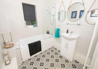 Sandpiper - Cosy Apartment in The Heart of The Old Town - Scarborough - 3