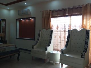 Khayaban-e-Amin Luxurious Apartments - Lahore - 1