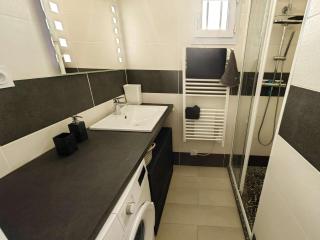 T3 en Rez-de-Jardin avec Piscine, Parking, Clim et Proche Mer à Agde - FR-1-607-58 - Le Cap d'Agde - 3