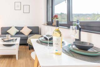 Modernes Studio-Apartment mit Balkon und privatem Stellplatz für bis zu 4 Personen nur wenige Minuten von der Innenstadt & Mosel entfernt - Koblenz - 7