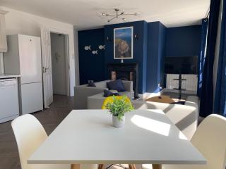 Town Center Beautiful 2 Bed Apartment - Kinsale - 8