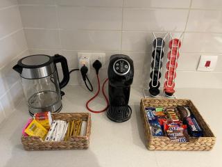 F1 - A Place to Stay 1BR Waters Edge Yas Island - Theme Parks - 1