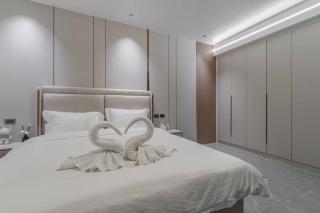 豪华独栋别墅6卧8卫带ktv和泳池 - 3