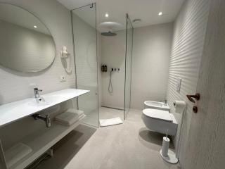 Abi's Hotel & SPA Vlore - Vlorë - 2