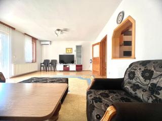 Sweet Home With Garden - 7