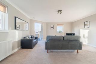 Penthouse at the Bay near Edinburgh - 2