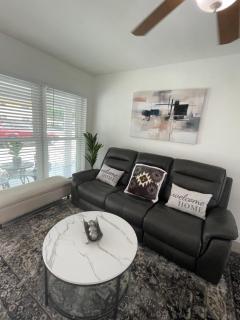 Cozy 2BR Home Near the Beach in Ft. Lauderdale. - Fort Lauderdale - 0
