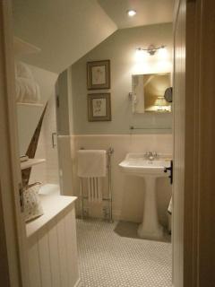 Lime Cottage in the Heart of the Cotswolds. - 2