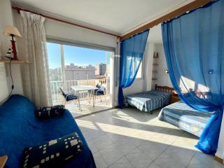 Studio climatisé, 400m plage, parking privé et WIFI - Roses - 0