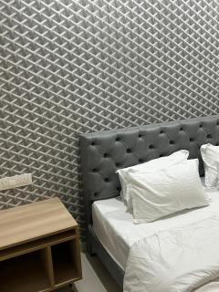 Sapphire Stayss - 3