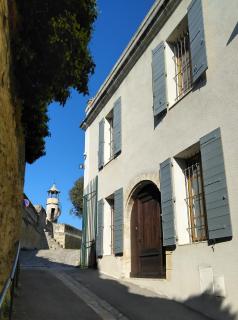Breathtaking Terrace Views - Beaucaire - 2