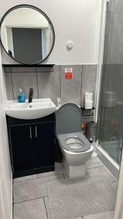 Guest & Rest Hotel - Londra - 3