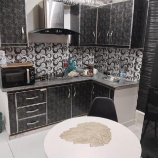 Gold Crest Luxury Premium Serviced Apartment DHA - Phase 4 Lahore LMY - Lahore - 8