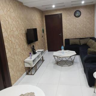 Gold Crest Luxury Premium Serviced Apartment DHA - Phase 4 Lahore LMY - Lahore - 5