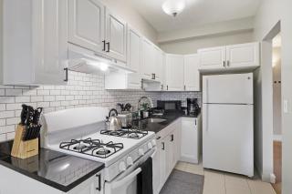 Elegant 1BR Hyde Park Apartment - Windermere 310 - Chicago - 4
