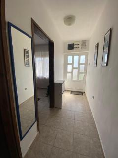 Apartman LUCIJA, dostupan 7 NOCENJA i VISE, AVAIBLE FOR RENT 7 NIGHTS AND MORE - Sutomore - 8