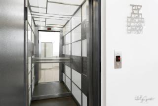 White House 3BR in Gordon Beach by HolyGuest - 5