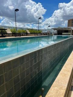 Loft alto padrão, último andar Uptown c/ garagem - 0