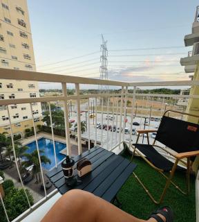 K&K The Modern Crib at Holland Park Condo Southwoods City - 5