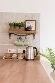 Eagle Cottage - Charming Cotswolds Getaway, Dog Friendly - Wyck Rissington - 3