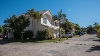 Isle Of Palms Resort - 3