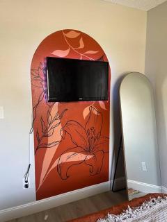 Entire 3 Bd Home with Murals and Parking by Downtown - Orlando - 5