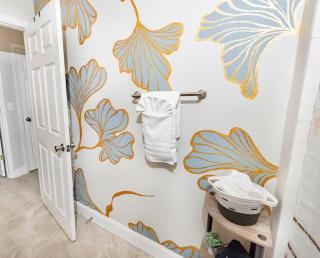 Entire 3 Bd Home with Murals and Parking by Downtown - Orlando - 4